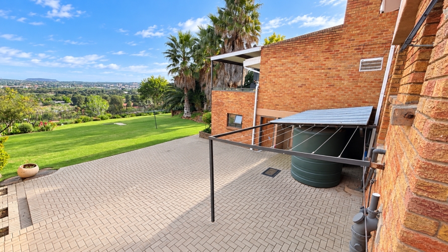 7 Bedroom Property for Sale in Heuwelsig Free State